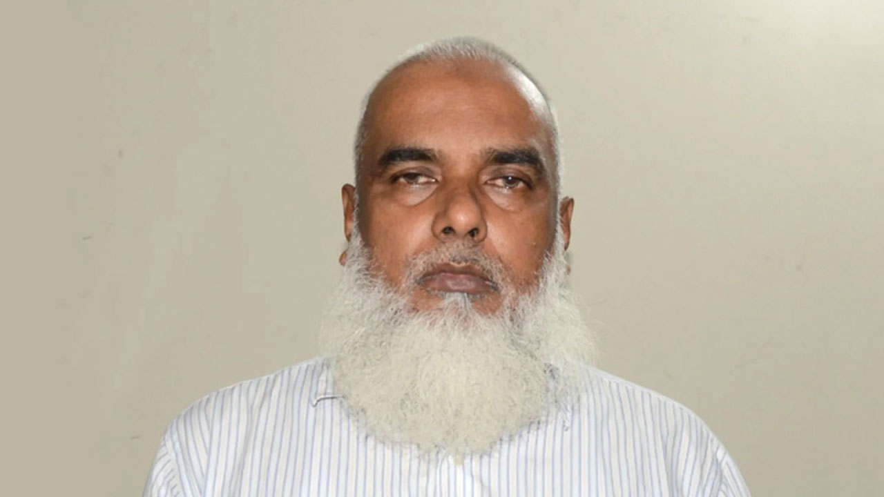 অবৈধ সম্পদ অর্জন : স্বাস্থ্যের সেই গাড়িচালকের ১৩ বছরের কারাদণ্ড